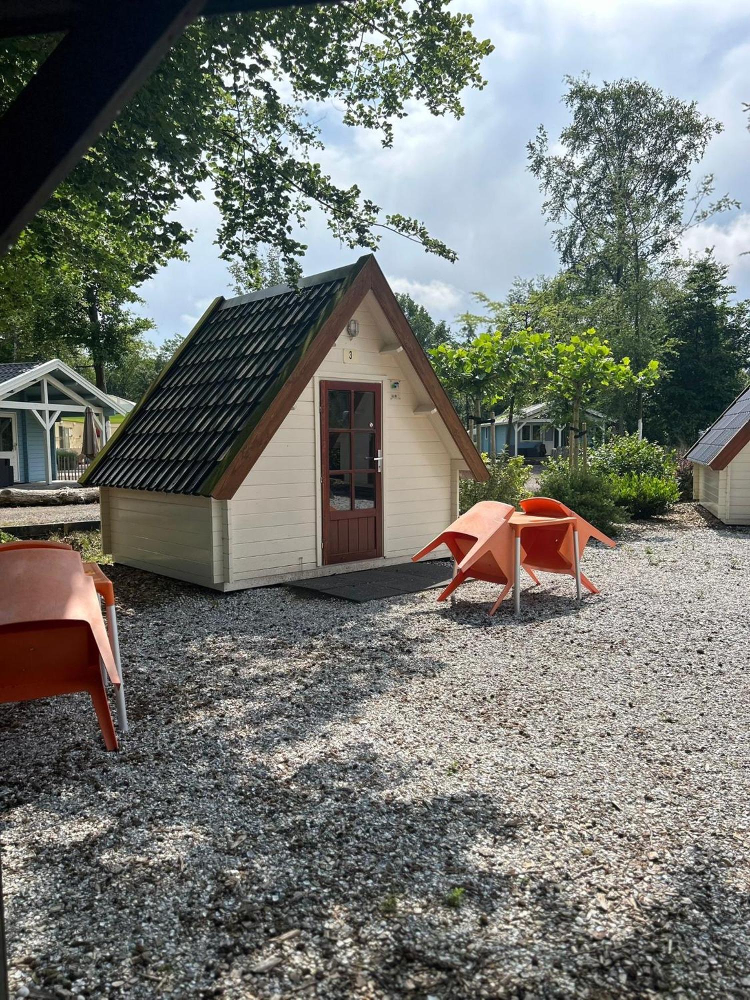 Vakantiepark 'T Urkerbos - Kabouterhuisje Extérieur photo